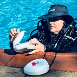 Alternative view of PADI RESCUE DIVER COURSE & EFR